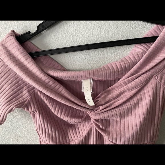 Off shoulder pink lavender crop top medium - Picture 2 of 12